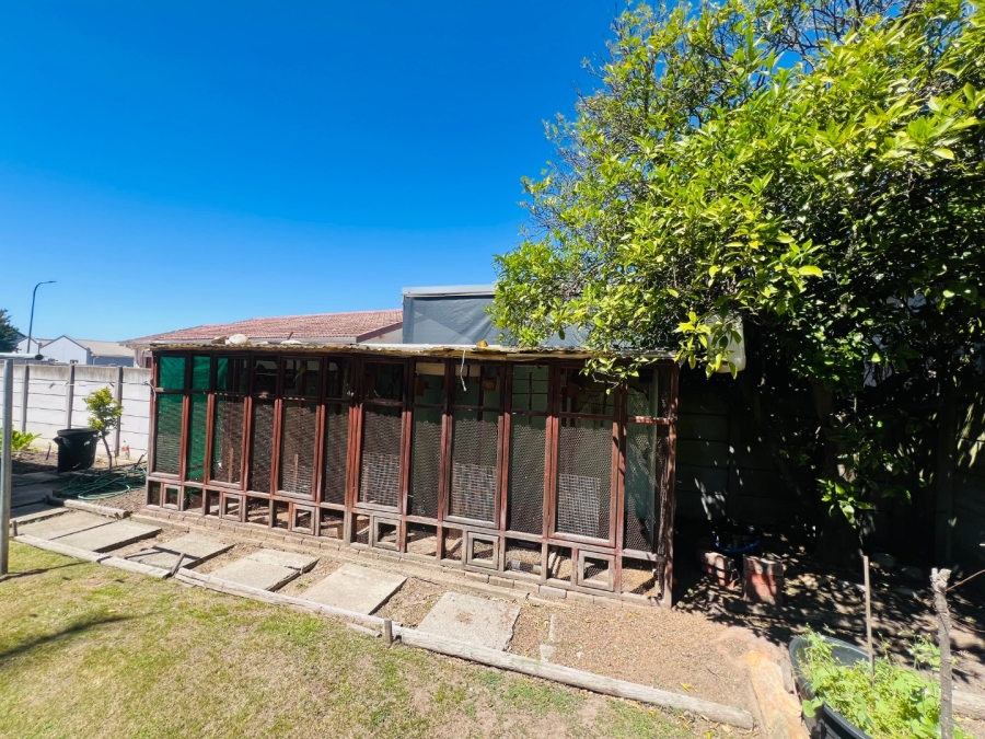 3 Bedroom Property for Sale in Bodorp Western Cape